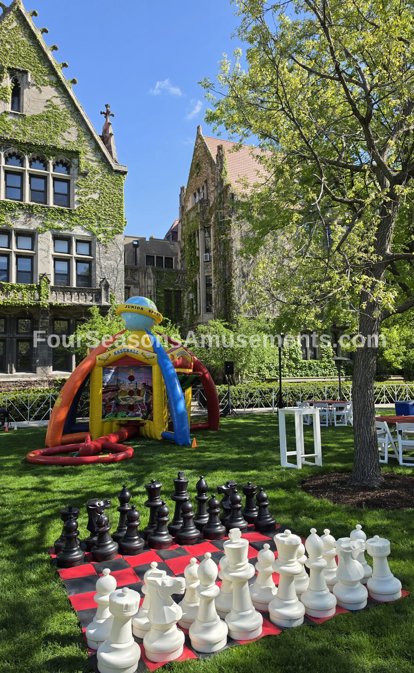 Giant Chess